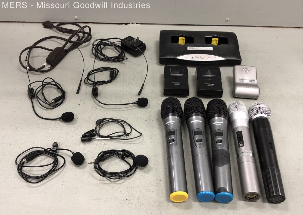 Lot Of 5 Microphones With Various Adapters & Accessories