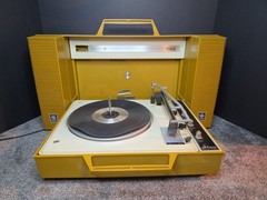 Vintage GE Wildcat Portable Record Player Yellow Stereo Solid State Tested AS IS