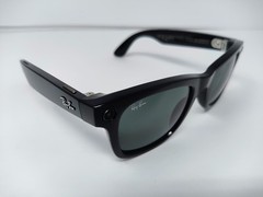 Ray-Ban Meta Wayfarer Gen 2 Shiny Black. Green Transition RW4012