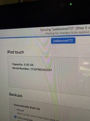 Apple iPod touch 4th Generation Model PC540LL/A BLACK 8GB USED BUNDLE