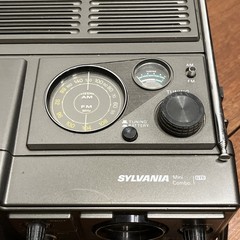 Sylvania Mini Combo MQ9014GY AM/FM Radio & TV Untested No Battery Cover