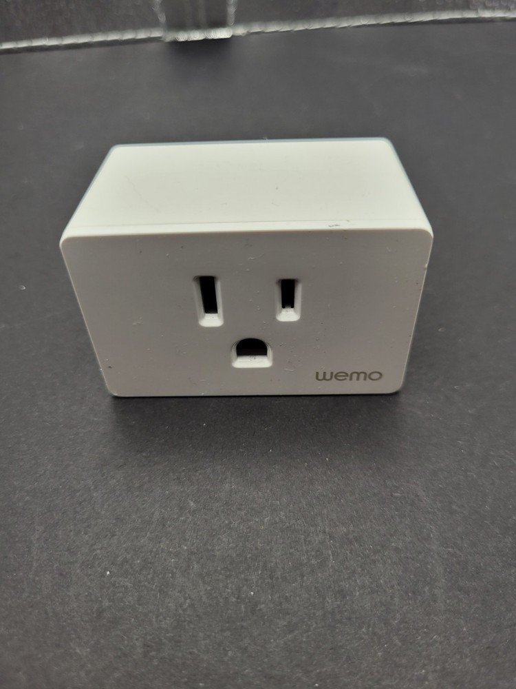 WeMo Wi-Fi Smart Plug White United States On/Off Switch