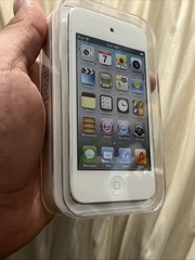 New Sealed iPod Touch 4th Gen 32GB 64GB Black White Free Shipping NEW BATTERY