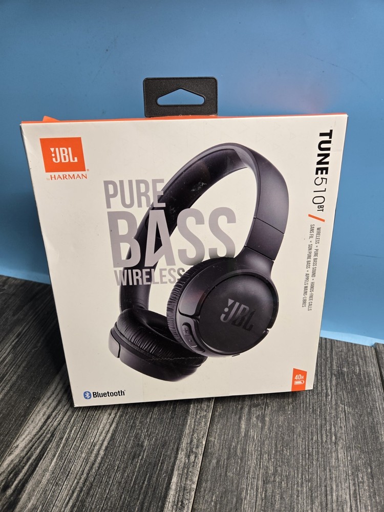 JBL Tune510BT Wireless On-Ear Headphones-Black 1