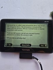TomTom GO 2535TM 4CQ01 Vehicle GPS Navigator Black 5.0″ Touchscreen Display READ