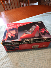 1987 Shoe Fashion Landline Phone, W/Original box & inst. Nice, Works. # SH-910