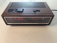 General Electric Digital Clock Radio & Alarm Model 7-4640A Vintage