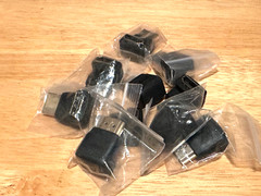 HDMI 270 DEGREE RIGHT ANGLE CONNECTORS. LOT OF 10 PCS