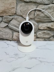 YI YHS-113-IR Indoor Wi-Fi IP Surveillance Camera 1080p White MicroSD Slot