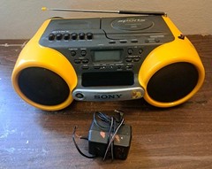 Sony CFD-980 Sports Yellow Boombox CD Cassette AM/FM Radio Vintage 1990s works