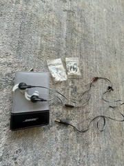 Bose Soundtrue 715593-0010 Tested And Working! Black/grey With Pouch And Extras