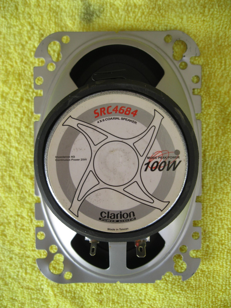 Working Clarion SRC4694 single speaker, 4 x 6 inches – See pictures