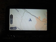TOMTOM 5″ GPS NAVAGATION UNIT MODEL # 4BA53A PREOWNED WORKING WITH CASE