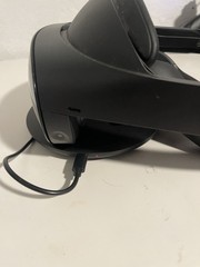 Meta Quest Pro VR Headset + Controllers + Dock READ DESCRIPTION