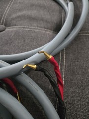 AudioQuest Crystal Hyperlitz bi-wire Speaker Cable Set – 10ft Each Banana plugs
