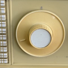 VTG Z1960S ZENITH B210 SOLID STATE AM RADIO YELLOW RETRO MID CENTURY WORKING