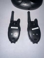 Motorola TALKABOUT T5720 Blue/Black 2-Way Radio Walkie Talkies Pair With Charger
