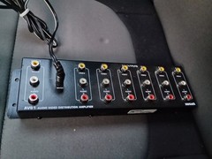 XANTECH AV61 6-Way A/V Audio Video Distribution Amplifier with charger