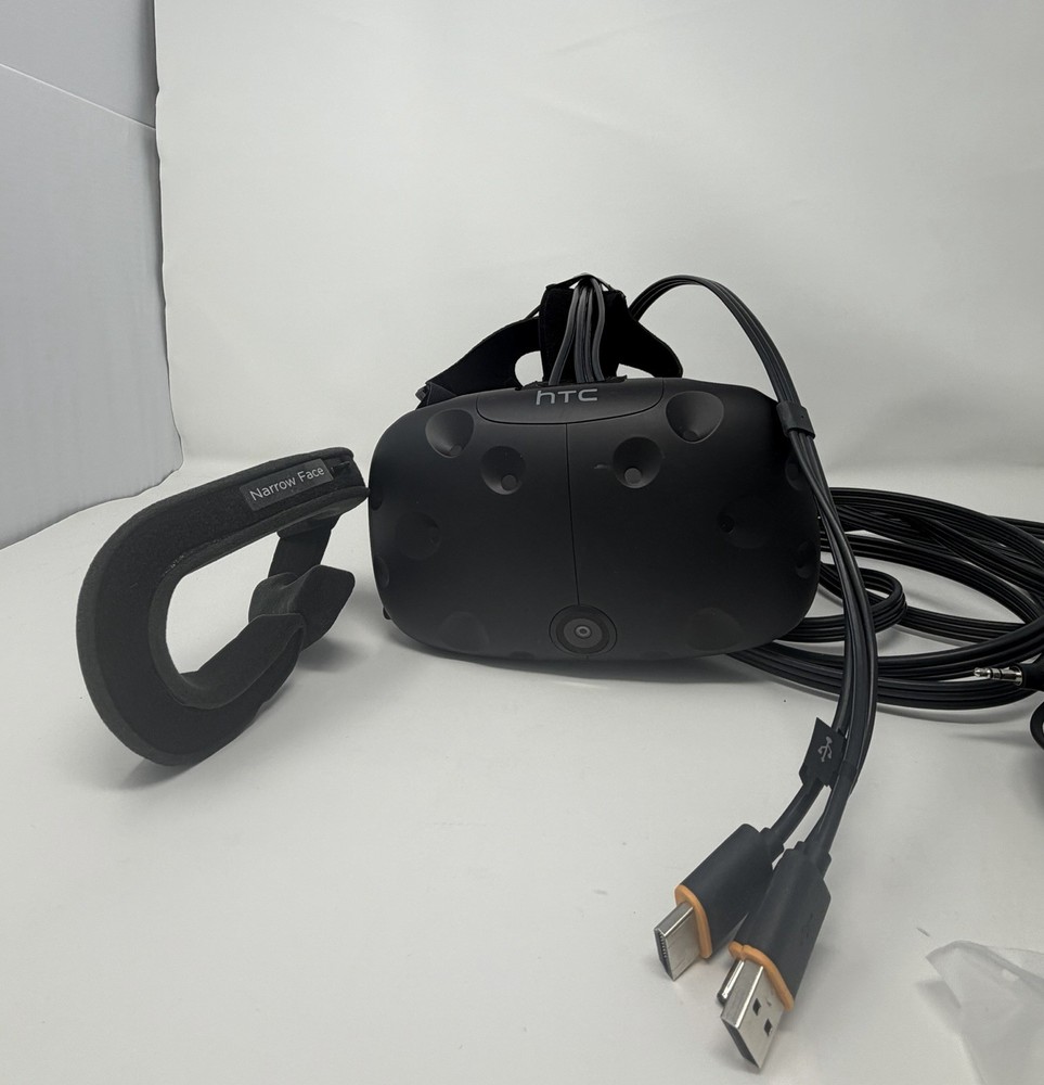 HTC Vive Virtual Reality VR Headset Replacement w/cables + Original Box