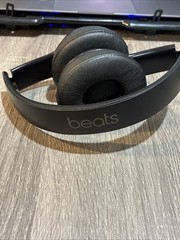 Beats by Dr. Dre Beats Solo3 Wireless On-Ear Headphones – Matte Black