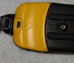 GARMIN eTrex Venture HC Yellow Handheld Satellite GPS Navigation Camping Hiking
