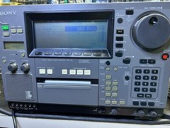 SONY CRF V21 IN EXCELLENT CONDITION WITH ACCESSORIES AND DOCUMENTS