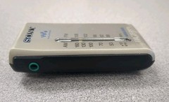 Sony Walkman SRF-S84 AM/FM Super Compact Radio Mega Bass Silver READ DESCRIPTION