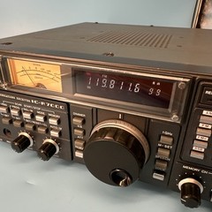 Icom IC-R7000 FM VHF UHF Radio Receiver 25 thru 1999 MHz ***UNBLOCKED***