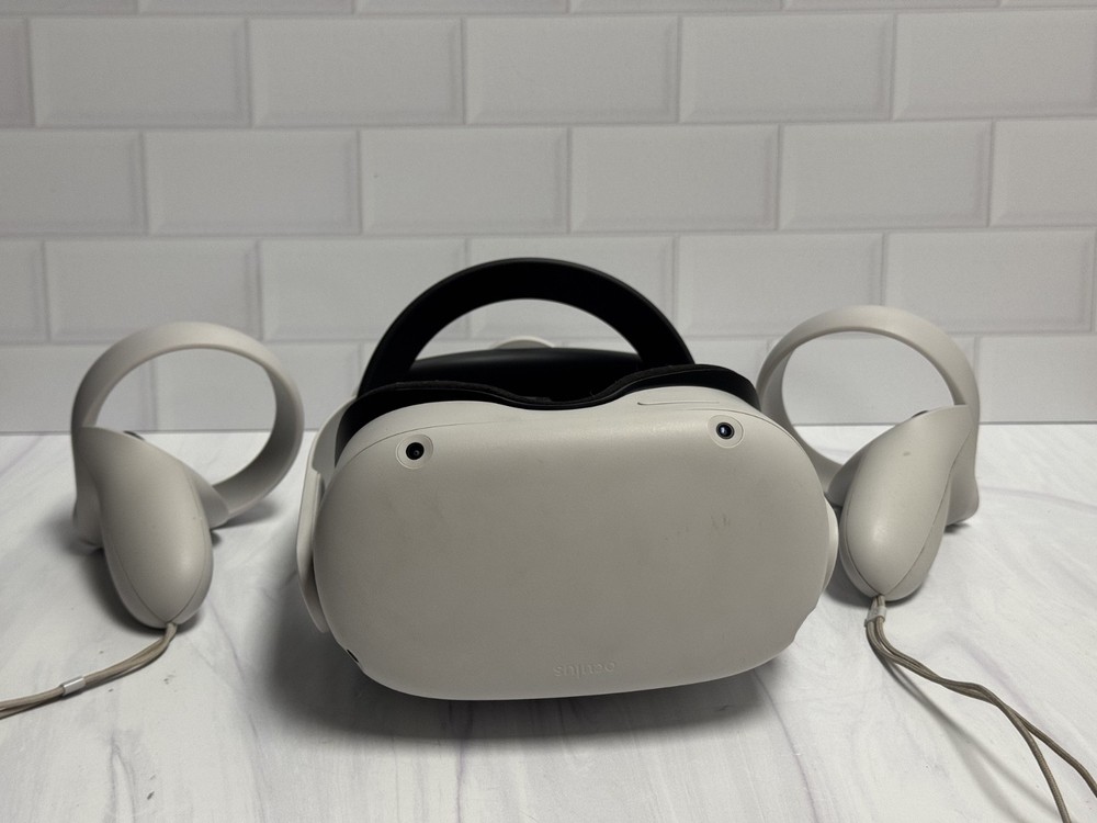 Meta Oculus Quest 2 128GB Advanced All-In-One VR Headset – White #T5