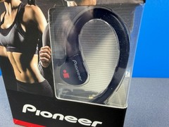 PIONEER IRONMAN E3 SPORTS WIRED EARPHONES HEADPHONES SE-E3M(B) EAR HOOK BLACK