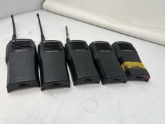 Lot Of 5,Motorola Radius CP200 AAH50RDC9AA1AN UHF Two-Way Radio ,AS Is