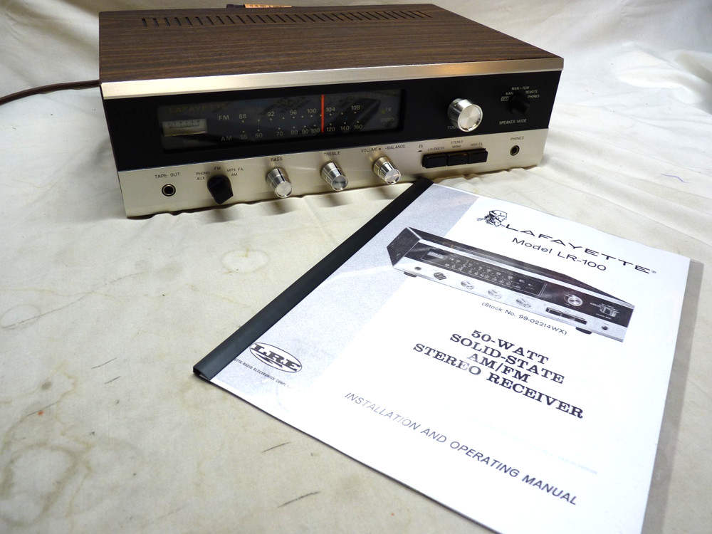 Lafayette LR-100 Stereo Receiver Vintage Japan 1970 *SEE VIDEO* Awesome Shape