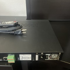 Luma Surveillance NVR LUM-500-NVR-4CH- 1 Tb HD and 4 PoE ports