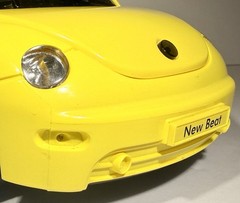 King America Volkswagen Beetle Vintage AM/FM Radio Yellow Working