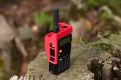Baofeng UV-5R / BF-F9 – Red Exoskeleton Cage – Textured Finish