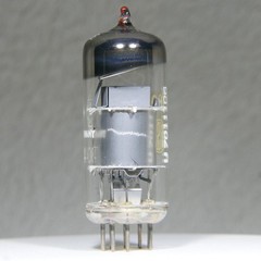 Telefunken EF804 O-Getter Silver Plate Painted Tip Diamond Mark on Bottom Strong