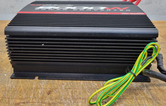 Schumacher 2000w DC to AC Power Converter (PC2000) W/ 3 120V AC Outlets — USED