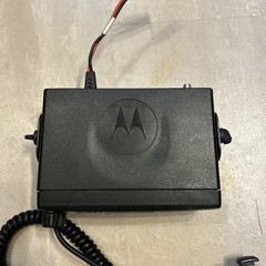 Motorola AAM50RNC9AA1AN Radius CM200 Mobile Radio UHF 438-470 MHz Powers On