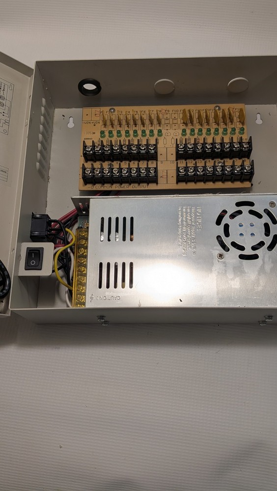 CCTV TR C12VDC16P30A 18 Channel Power Supply, 20A, PTC Fuse