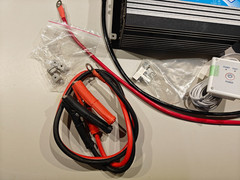Giandel 600W Pure Sine Wave Inverter 12V DC to 120V AC w Remote Control + Extra