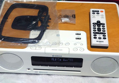 Yamaha TSX-B235 Desktop Audio System Bluetooth CD FM Radio 220V White Remote