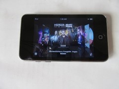 ipod touch 3rd generation 32gb mp3 music player(5714songsMC008LL)