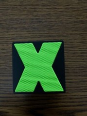 One Mini Portable Bluetooth Speaker in Black/Green Approx: 1.9″ X 1.5″ X 1.9″