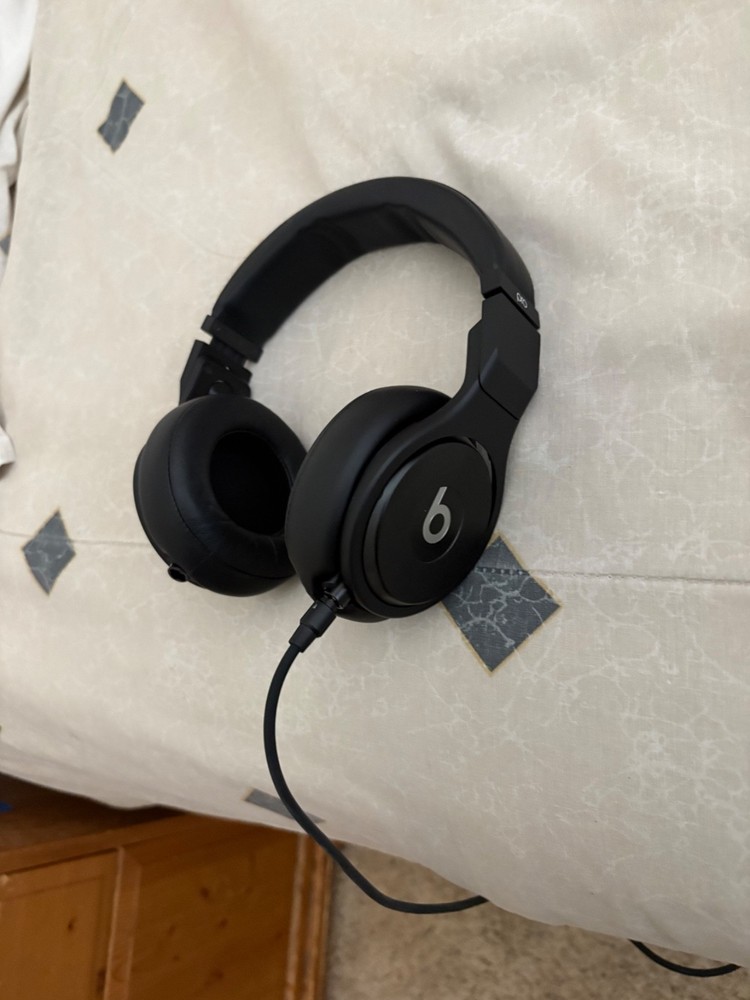 Beats by Dr. Dre Pro Over the Ear Wired Headphones – Black