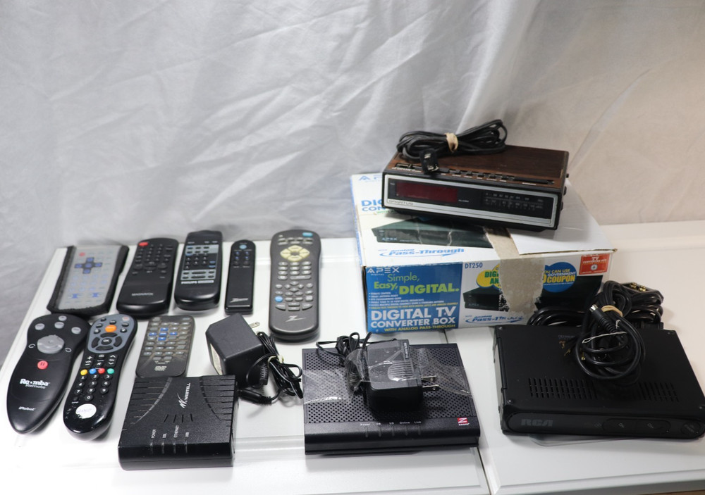Mixed Electronics Lot Remotes Coverter Box Routers Alarm Clock Untested Read Des