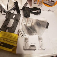 AT&T EL52303 3 Handset Cordless Answering System with Caller ID/Call waiting NEW