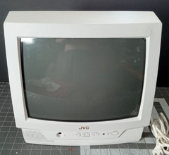 Vintage JVC CRT Color TV 13″ C-13011 A/V Retro Gaming NO Remote has small Crack