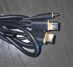 HTC Vive VR Virtual Reality Headset Bundle – *READ
