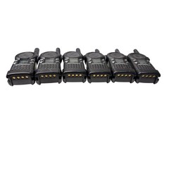 Motorola CLS1410 – 4 Channel UHF Two-Way Radio with Belt Clip and batteries