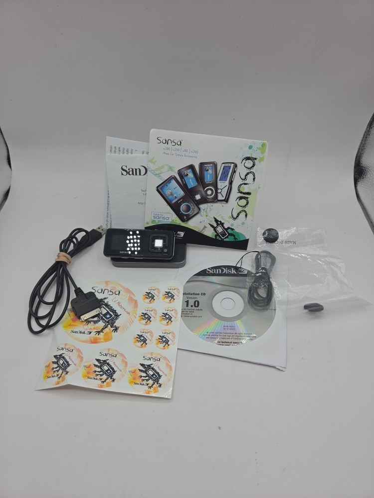 Sandisk Sansa Clip Zip MP3 Player FM Radio Voice Recorder Black In Box